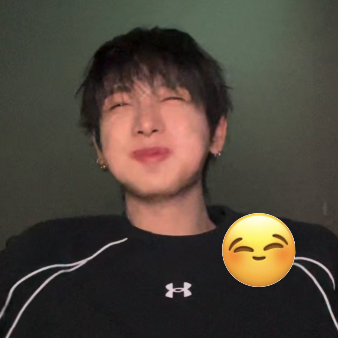 ilysmyungz's tweet photo. my “ ☺️ ” forever ㅠㅠ https://t.co/KnY1nVYLBy