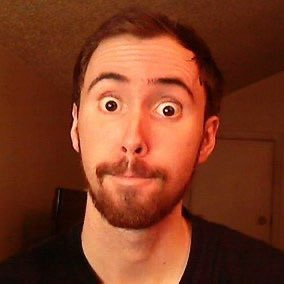 HasanabiProd's tweet photo. In new leaked messages, Asmongold admits he’s shocked that Hasan advocates for policies that harm rich people despite being rich himself. 

“Like he’s rich, but he likes when bad things happen to rich people” https://t.co/dVyq8GGm4O