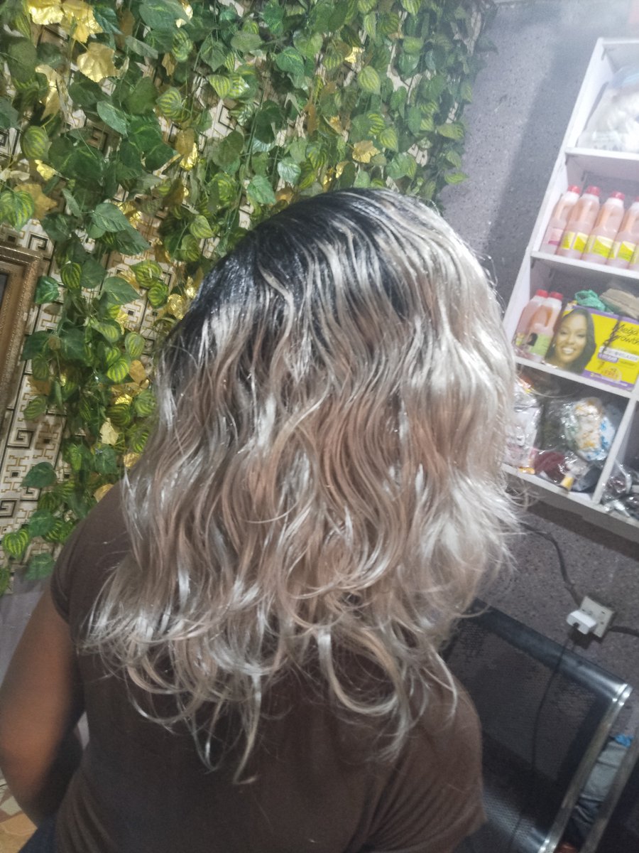 daddy_s_pet's tweet photo. I don go do hair...as mother of the celebrant. https://t.co/dloSIkk1Hd