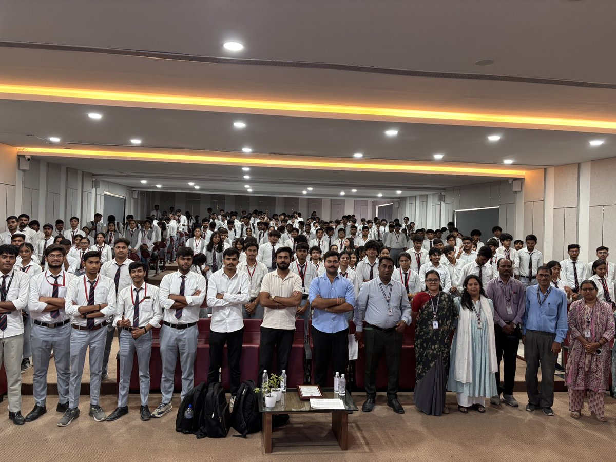 Kr. Anirudh Singh | HackTour IND 🇮🇳🪷 tweet media