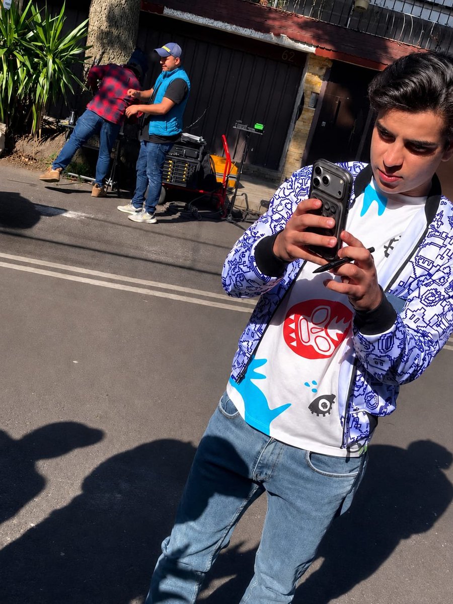 PeligrosasAaron's tweet photo. Aaron se encuentra en llamado de la novela Corazón de Marruecos 🎬

📷: https://t.co/UPyGtvyHpN

#AaronMercury https://t.co/2wEvi36lfP