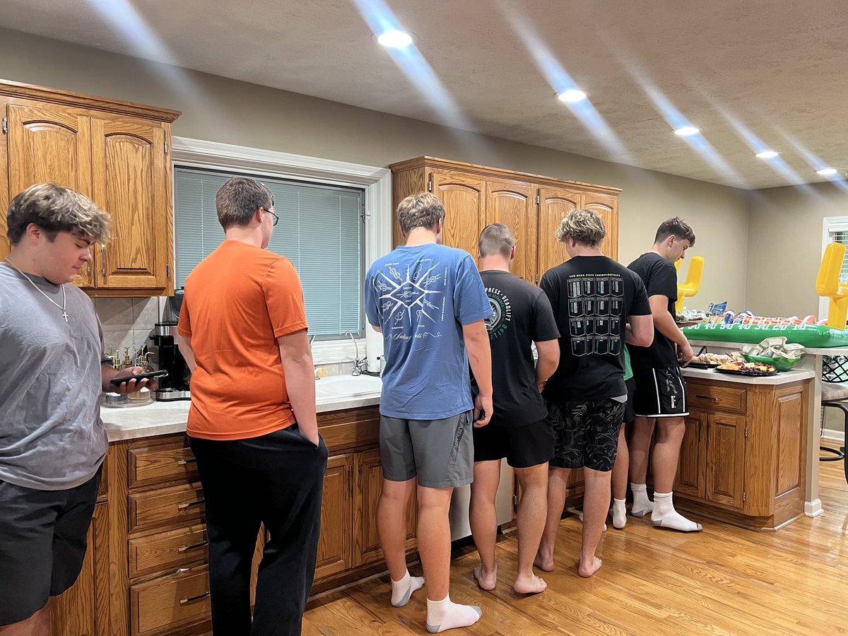 SkuttFB's tweet photo. The Annual Junior/Senior Lineman Breakfast was a success!  The boys ate, broke down game film of the 2024 State Championship game and had some pool time.  The boys are excited to get the season started! Thank you Brinker, Ziebell and Jarecki families for hosting. Roll Hawks! https://t.co/v4ZpE8cWxH