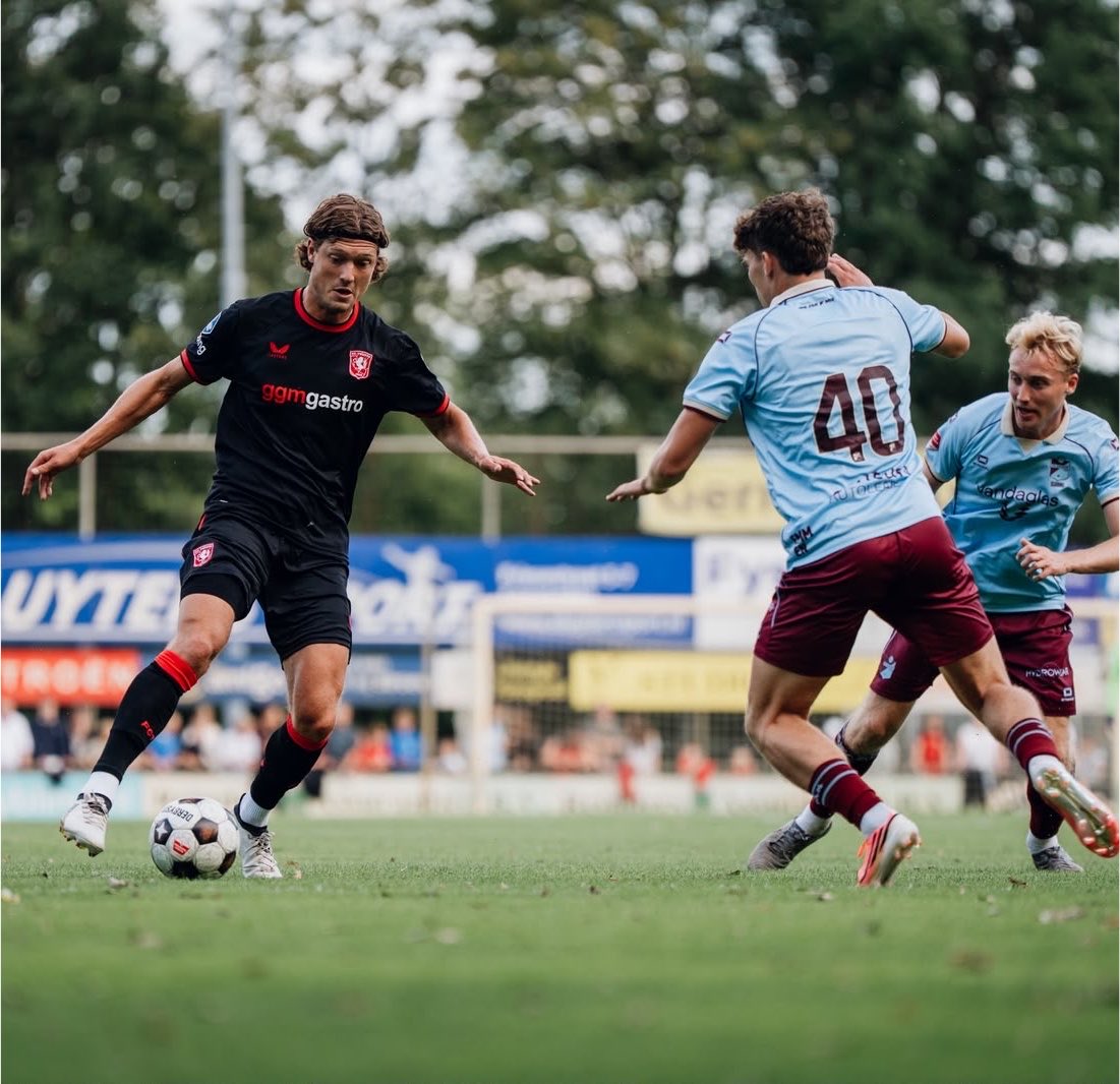 fctwente's tweet photo. ⏸️ Rust in Coevorden (0-2) 

#FCTwente https://t.co/JYTgBwDrx7