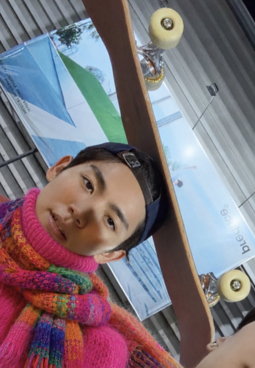 742218460's tweet photo. 给你买件新衣服，快试试好不好看

#almondprogess #progresspassawish https://t.co/hd5K4L9wvV