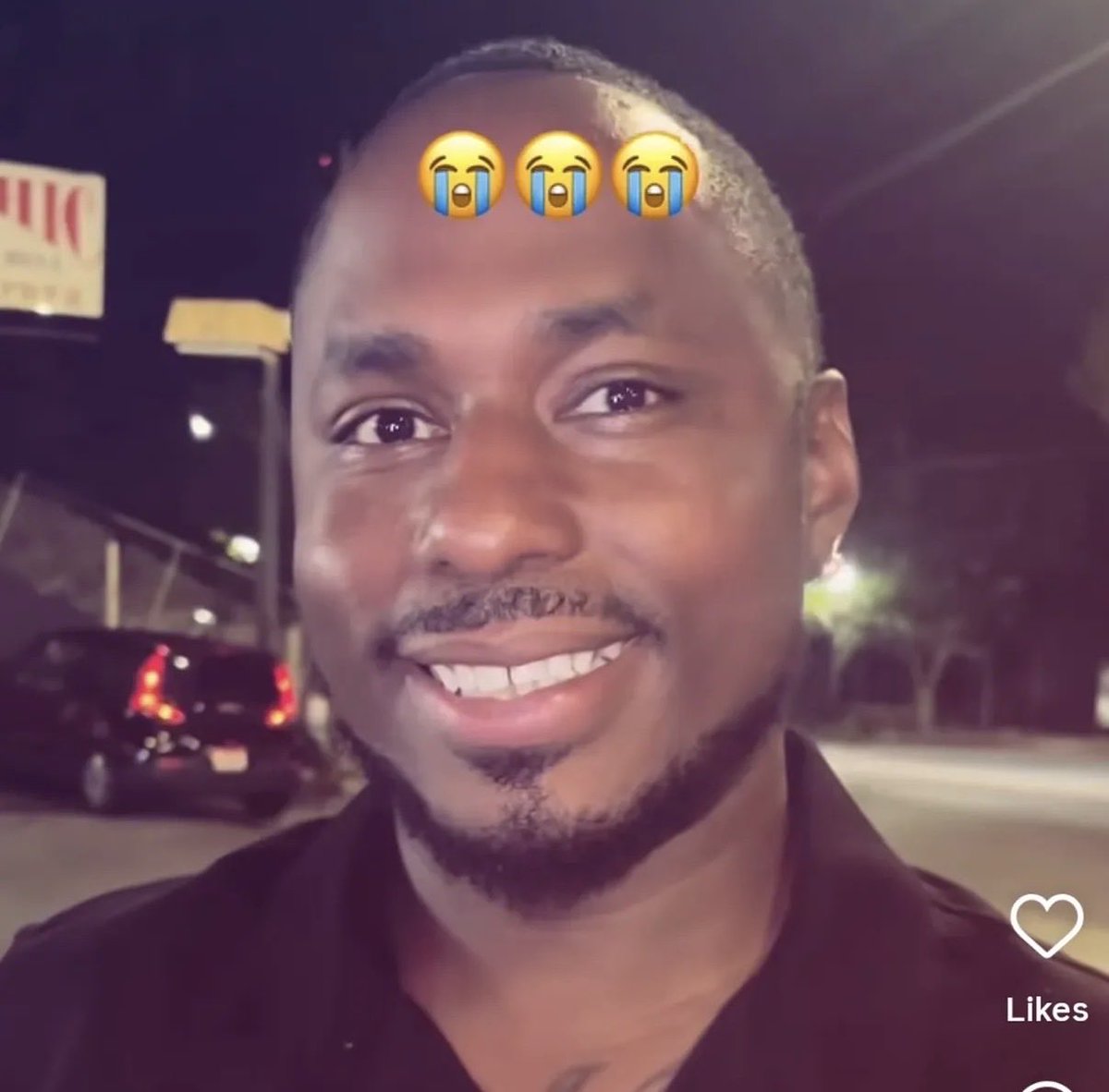 ryanoniphone's tweet photo. When the strokes just dropped and you lowk DL and your hb reacts to all the tweets and reels you send https://t.co/ab67e5oRQ2