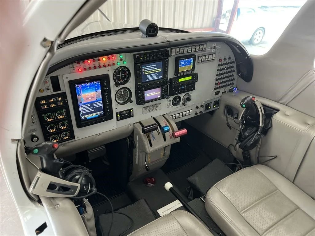 DJSnM's tweet photo. Once again I find myself looking at this local plane for sale and thinking I should buy it. A Lancair IV with Walter turbine. 
Since it's experimental, amateur built, I would be legally able to do the annual..... but it still feels like way too much plane for a 350 hour pilot.
https://t.co/5qBjCAvY3y