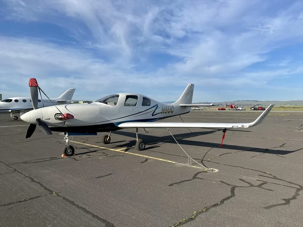 DJSnM's tweet photo. Once again I find myself looking at this local plane for sale and thinking I should buy it. A Lancair IV with Walter turbine. 
Since it's experimental, amateur built, I would be legally able to do the annual..... but it still feels like way too much plane for a 350 hour pilot.
https://t.co/5qBjCAvY3y