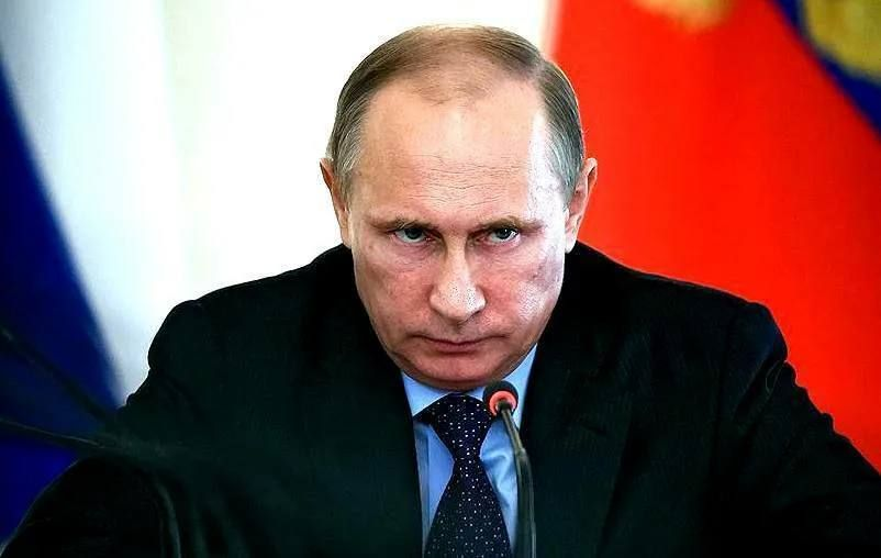 The_Observer00X's tweet photo. "Надеюсь, никто не думает обнаружить уязвимые места в нашей обороне.
Ни один взрыв не произойдет на территории России.
Или наш ответ будет молниеносным, и приведёт вас к таким послед��твиям, с которыми вы в своей истории ещё никогда не сталкивались."
(В.Путин, февраль 2022 г.) https://t.co/lQI2TLKPKR