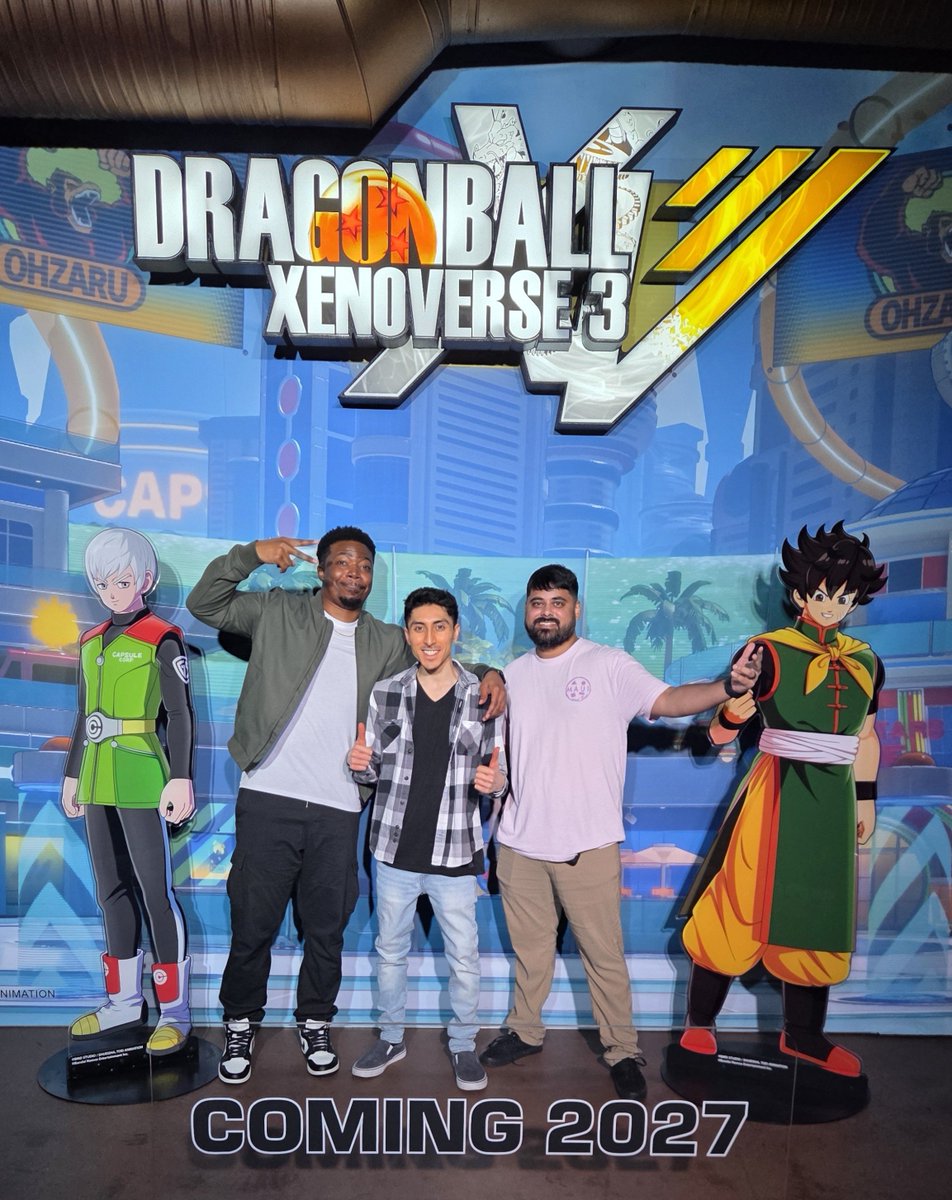 SLOplays's tweet photo. WITH MY XENOVERSE 3 BOYS @NdukaubaYT @DBZSkills https://t.co/ABBqjFpvEN
