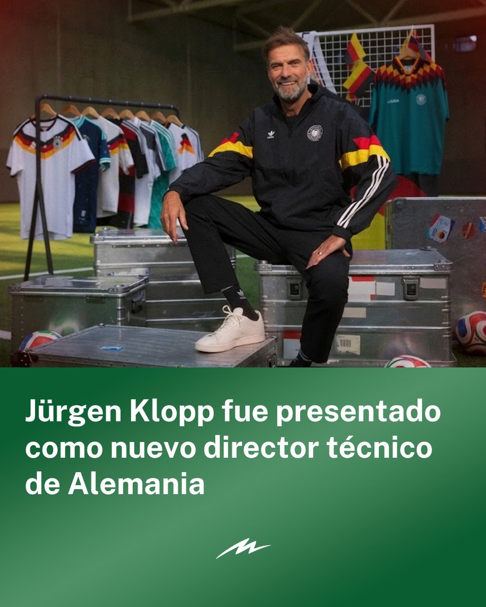 radiomitre's tweet photo. 🇩🇪⚽ Jürgen Klopp fue presentado como nuevo entrenador de la selección de Alemania.

📋 El extécnico del Liverpool asumirá el cargo tras la salida de Julian Nagelsmann y dirigirá al equipo en la Eurocopa 2028 y el Mundial 2030.

🗣️ “Hace dos años dejé el Liverpool y dije que me faltaban energías para asumir un nuevo desafío, pero ahora me siento recuperado”, expresó Klopp.

🏆 El entrenador llega con el objetivo de revertir una década de resultados decepcionantes para Alemania, que no logra pelear por un gran título desde conquistar el Mundial de Brasil 2014.