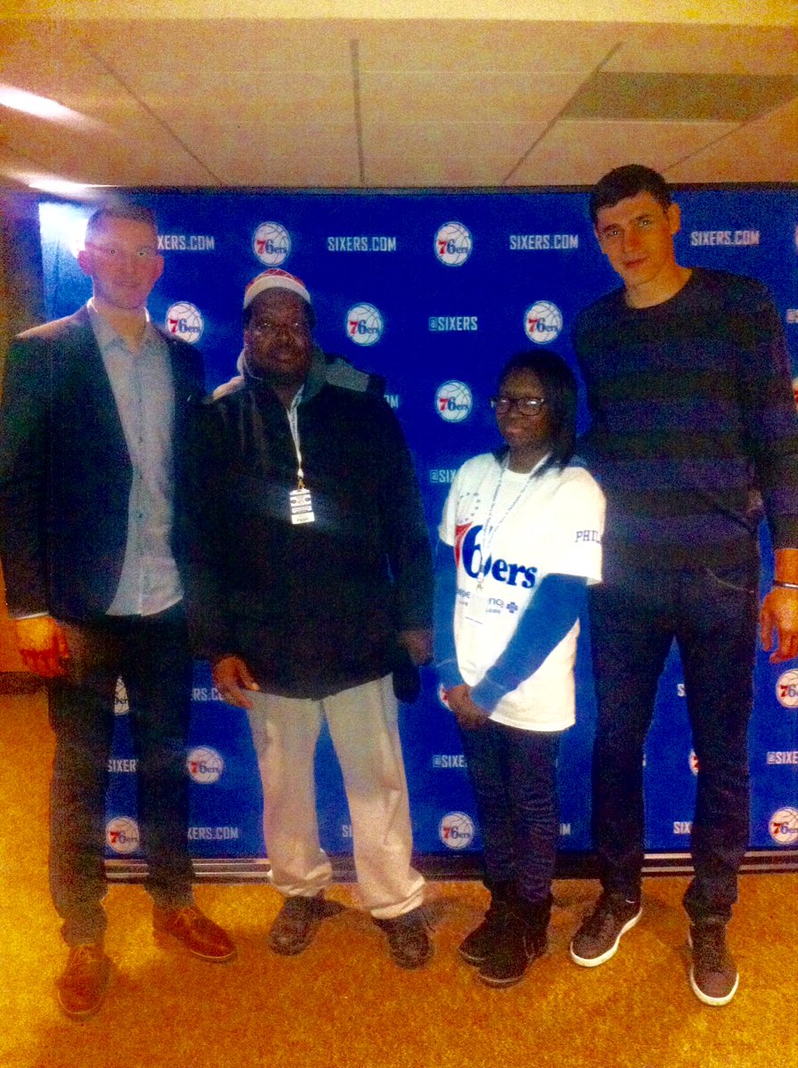 AshWorld95's tweet photo. Just wanna let yall know I was a Sixers fan before it was cool🤷🏽‍♀️ https://t.co/b06ZsbA0nB