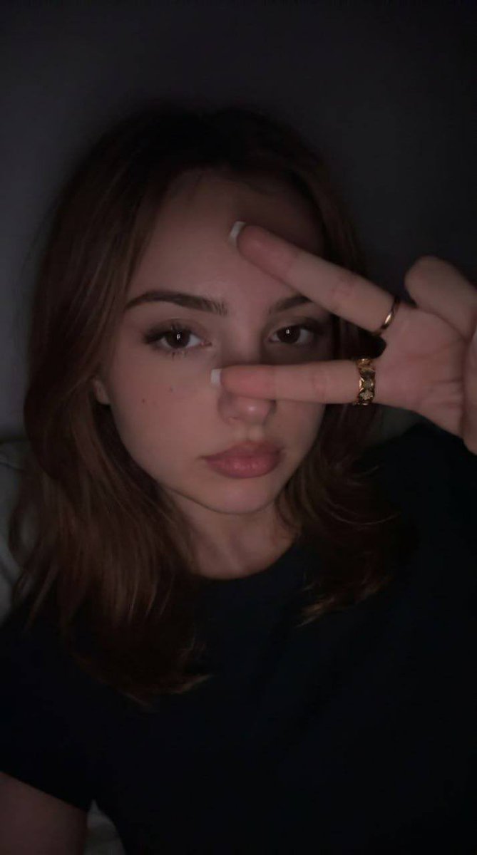 abby 💮 tweet media
