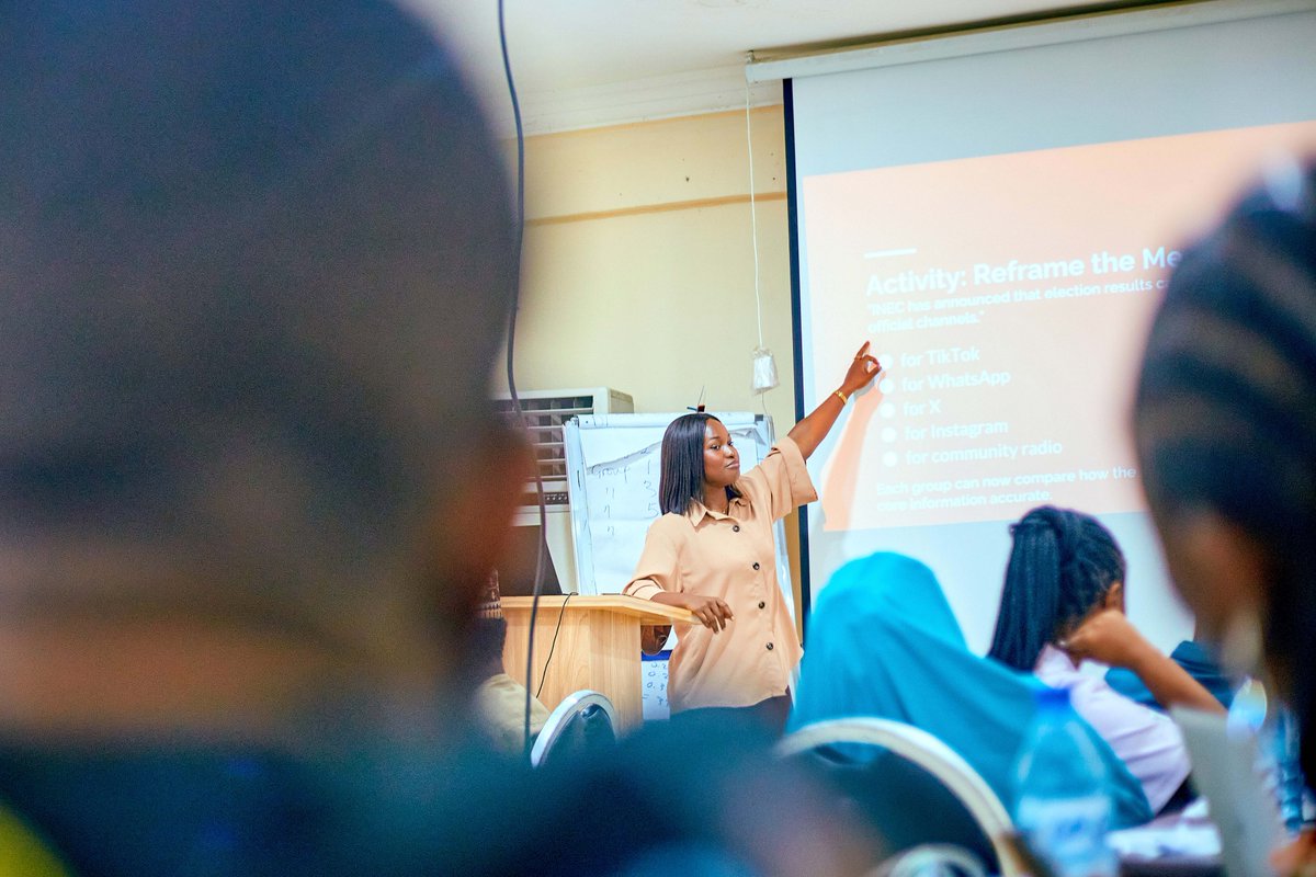 Suklarb's tweet photo. Yesterday at Tahir Guest Palace, Kano, was filled with impactful learning. As a media practitioner with a decade of experience, I commend the facilitators for delivering practical insights on 

 #CheckBeforeYouPost #ESPG #FIAP #FactCheckAfrica https://t.co/SjaovlQMcu