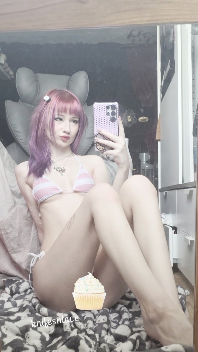 lily 🗝 tweet media