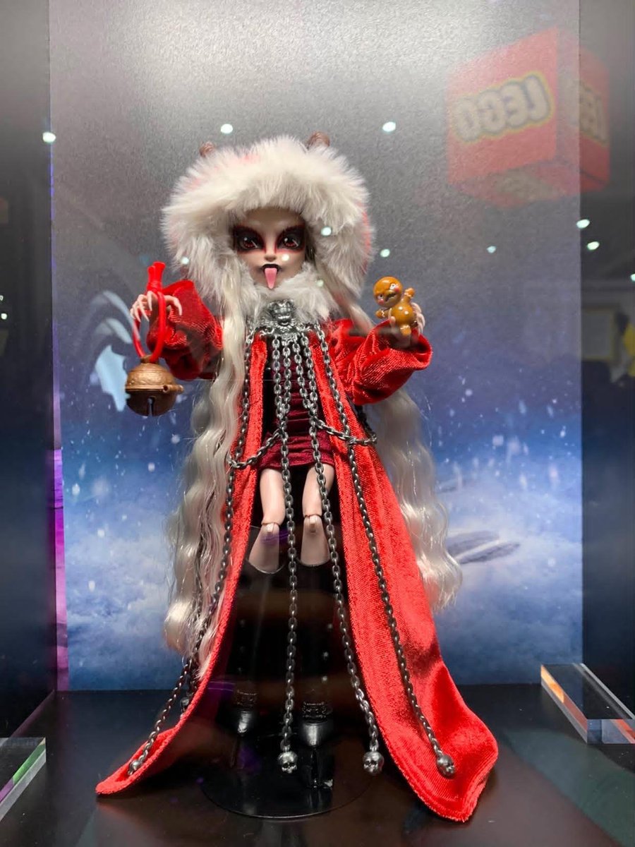 dollpromobr's tweet photo. Krampus https://t.co/1i9fRUlHxj