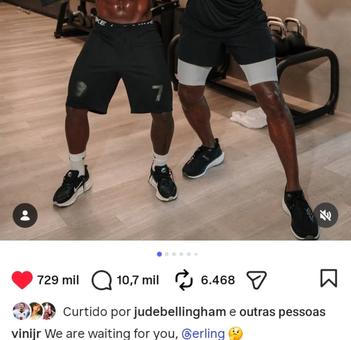 heyymandi's tweet photo. "Estamos te esperando, @erling" ESSE VINI CUTUCANDO O HAALAND  KKKKKKKKKKKKKKK EU AGORA PRECISO DOS DOIS JUNTOS IMEDIATAMENTE ( o jude marcando presença ali https://t.co/zTcC7O13yi