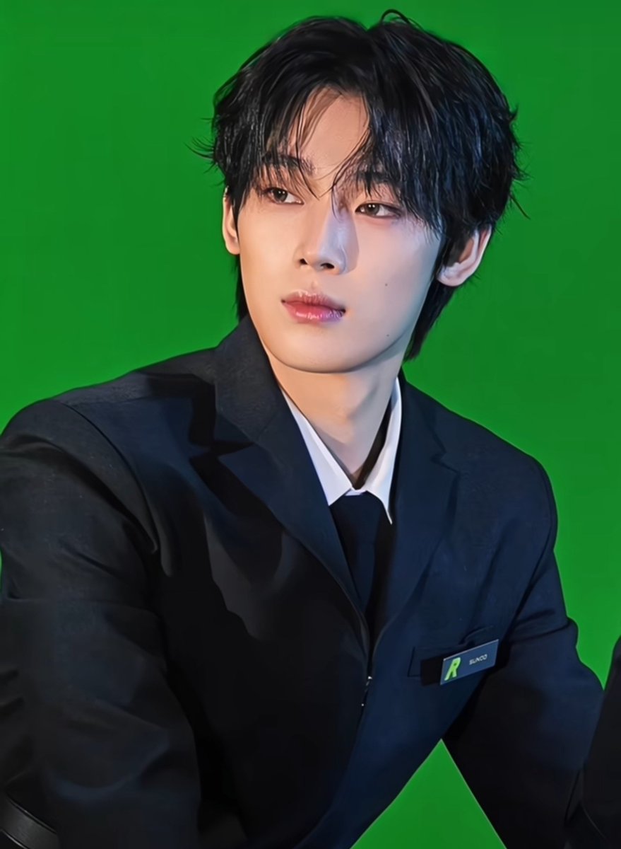 ftalsunoo's tweet photo. kim sunoo im on my knees. https://t.co/NhcowOYisi