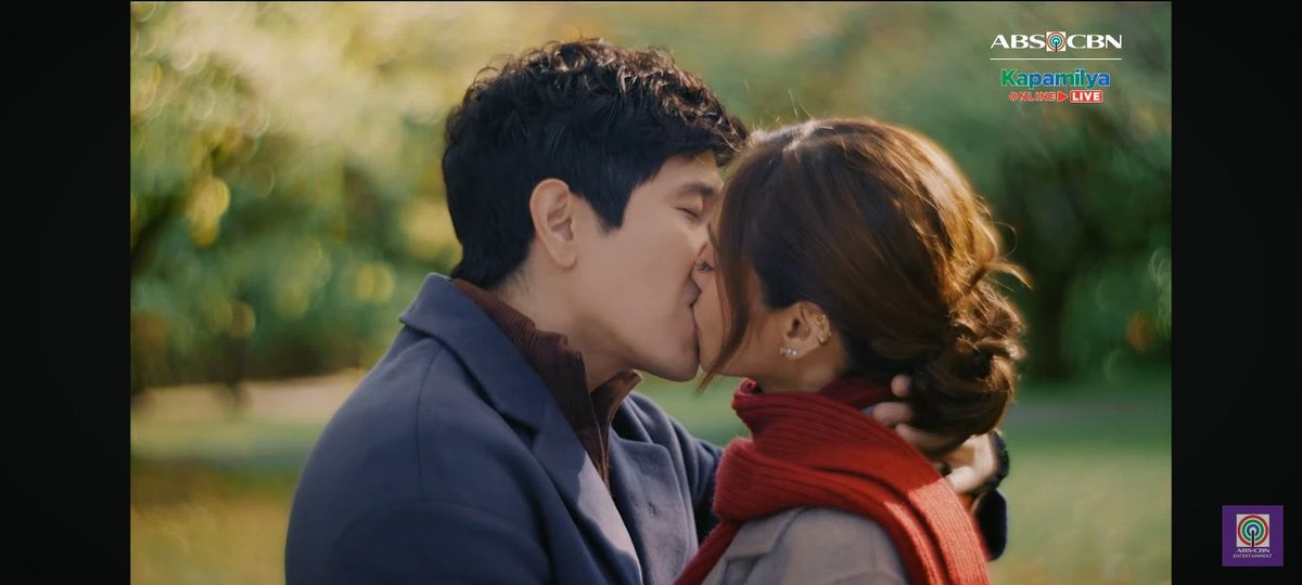 may4buizon's tweet photo. That Canada kissing scene was the perfect ending! ❤️ It wasn’t just about romance—it represented healing, forgiveness, and finally choosing each other. @prinsesachinita and @mepauloavelino chemistry made the moment feel so genuine and unforgettable. A beautiful ending to Vincent and Stella’s love story. 🇨🇦✨ #KimPau #TheAlibi #LoveWins

#TheAlibiUnexpectedEnding