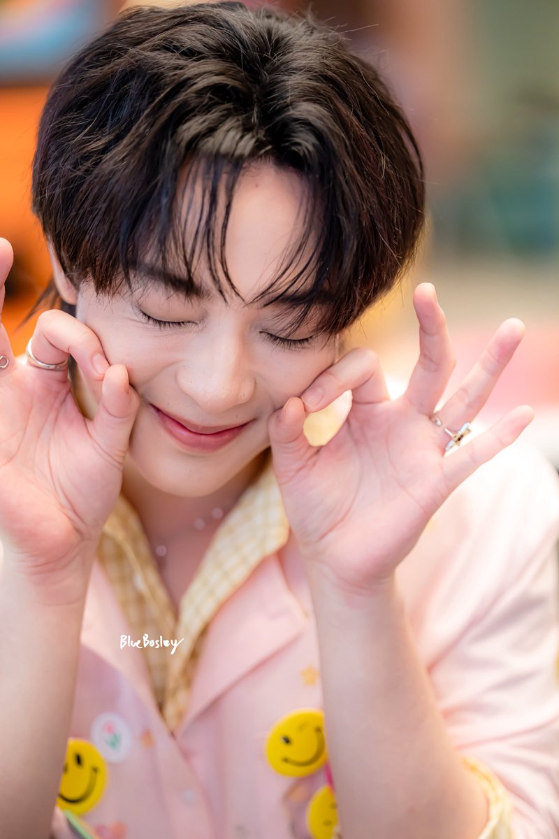 💙💛 𝗯𝗹𝘂𝗲𝗯𝗼𝘀𝗹𝗲𝘆 💛💙 tweet media
