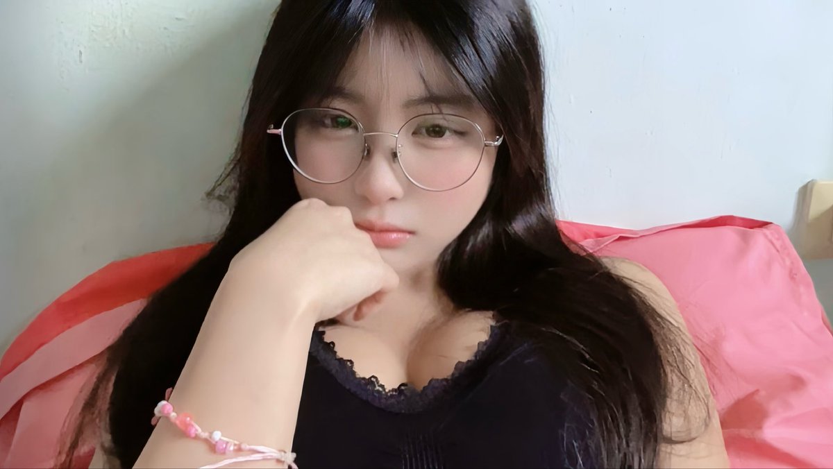 m_minnji's tweet photo. https://t.co/Do99Lfab89