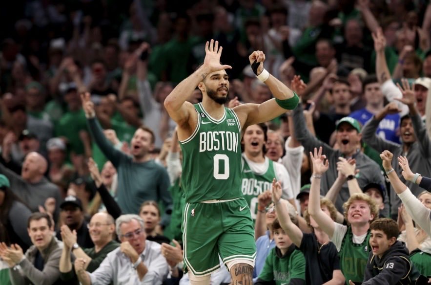 JettoRivera's tweet photo. So there is a guy and a coach in Boston y'all love to hate but but it's gonna be epic @jaytatum0 @celtics https://t.co/0Dkt0OmVNL