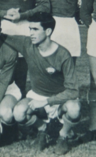 HistRCF's tweet photo. ⬛️Confírmase o falecemento de Andrés Parada Alvite (Suco), xogador do @racingferrolsad a finais dos '50 e logo campión de Liga e da Copa de Cidades en Feira co @FCBarcelona. https://t.co/EqBllu7o4q