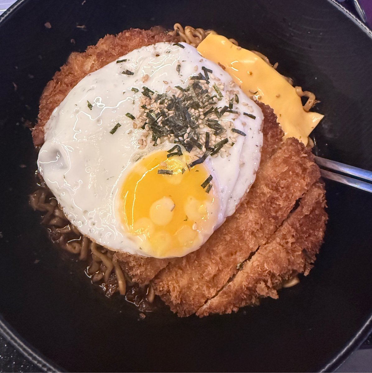 연서 tweet media