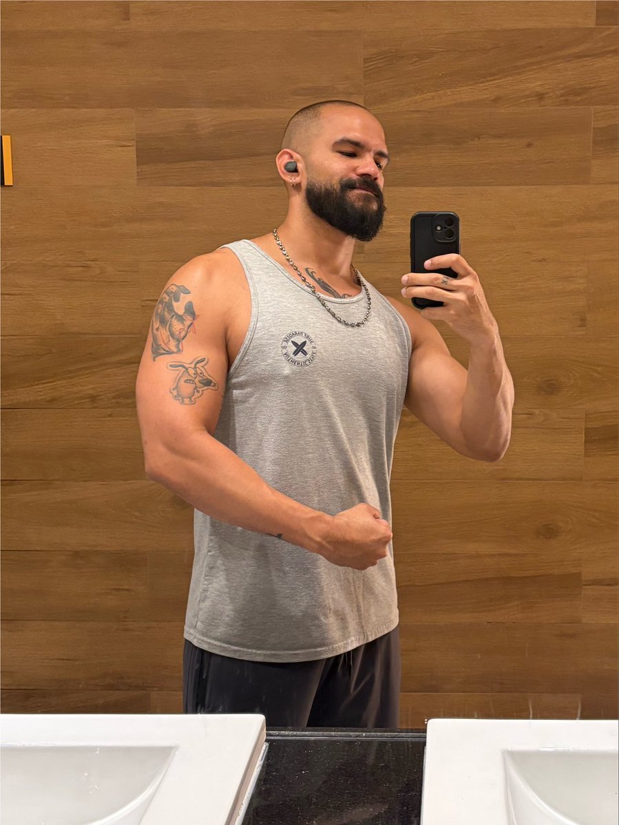 Yohan José tweet media