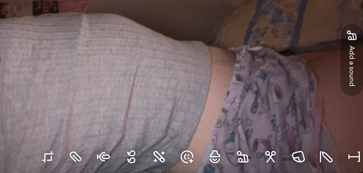 l1ttlemayaa's tweet photo. Omg I can’t take this anymore 
Morning bodychecks #edrtwt #bodycheck https://t.co/LJZQtZ4uHc