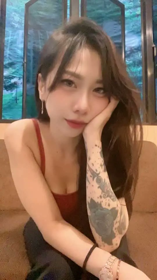 RheyCsldpwt's tweet photo. Hayuklah mau stel apaan..
Judes bisa,lovely bisa,slengean bisa,sang***ean jg bisa..
Pokoknya kyk uler sy mah,,banyak bisanya.. hihihi https://t.co/7K74gajRIN