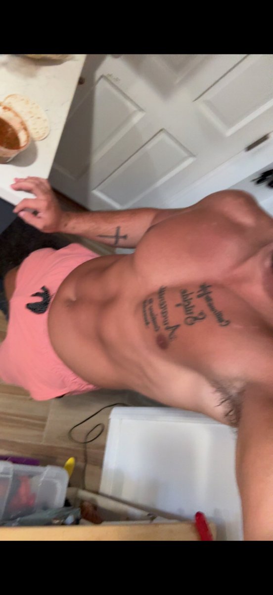 jakethebeefcak3's tweet photo. Who wants to feel me inside of them? #Onlyfans #gay #nsfwtwtًً https://t.co/jhRvkcX5QO