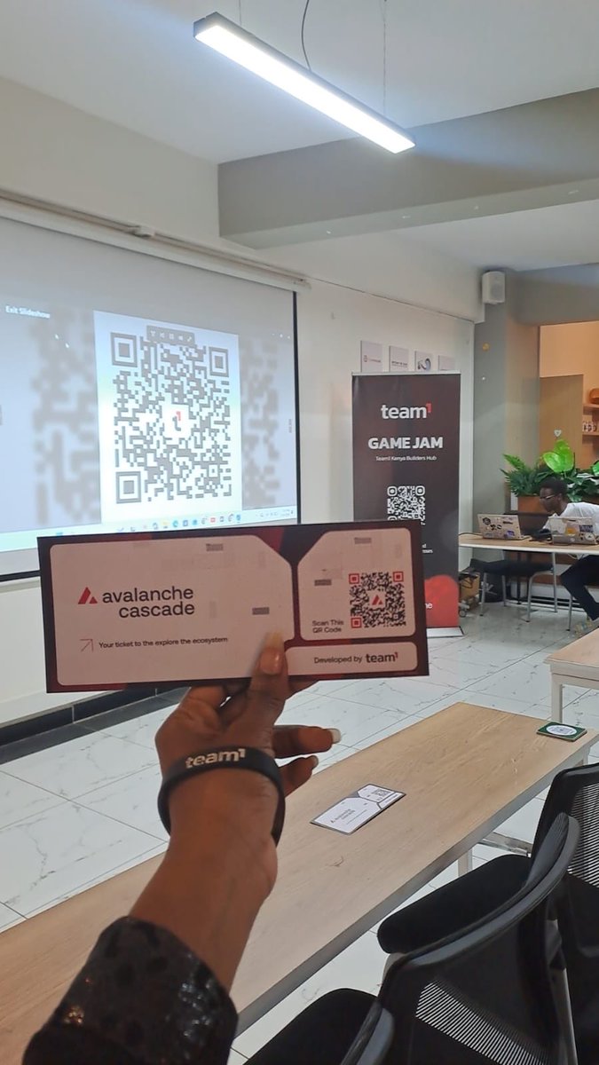 BerylMwangi's tweet photo. Locked in. Game Jam Nights of Code  @AvaxAfrica https://t.co/QwQmI7Gez2