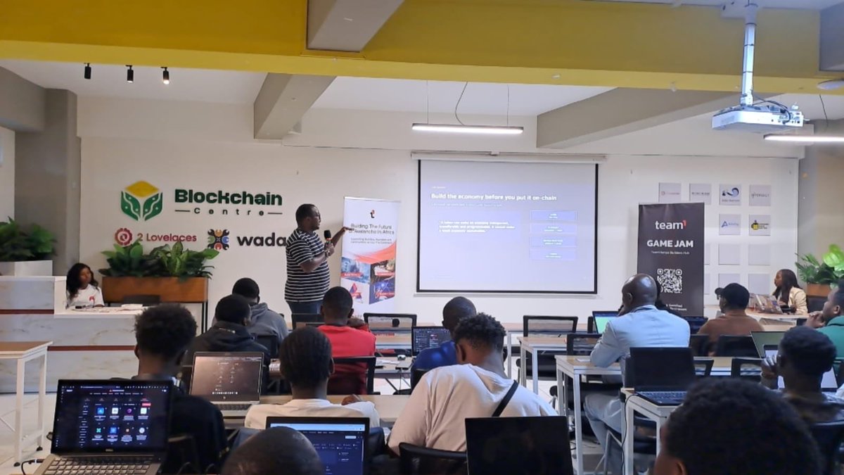 BerylMwangi's tweet photo. Locked in. Game Jam Nights of Code  @AvaxAfrica https://t.co/QwQmI7Gez2