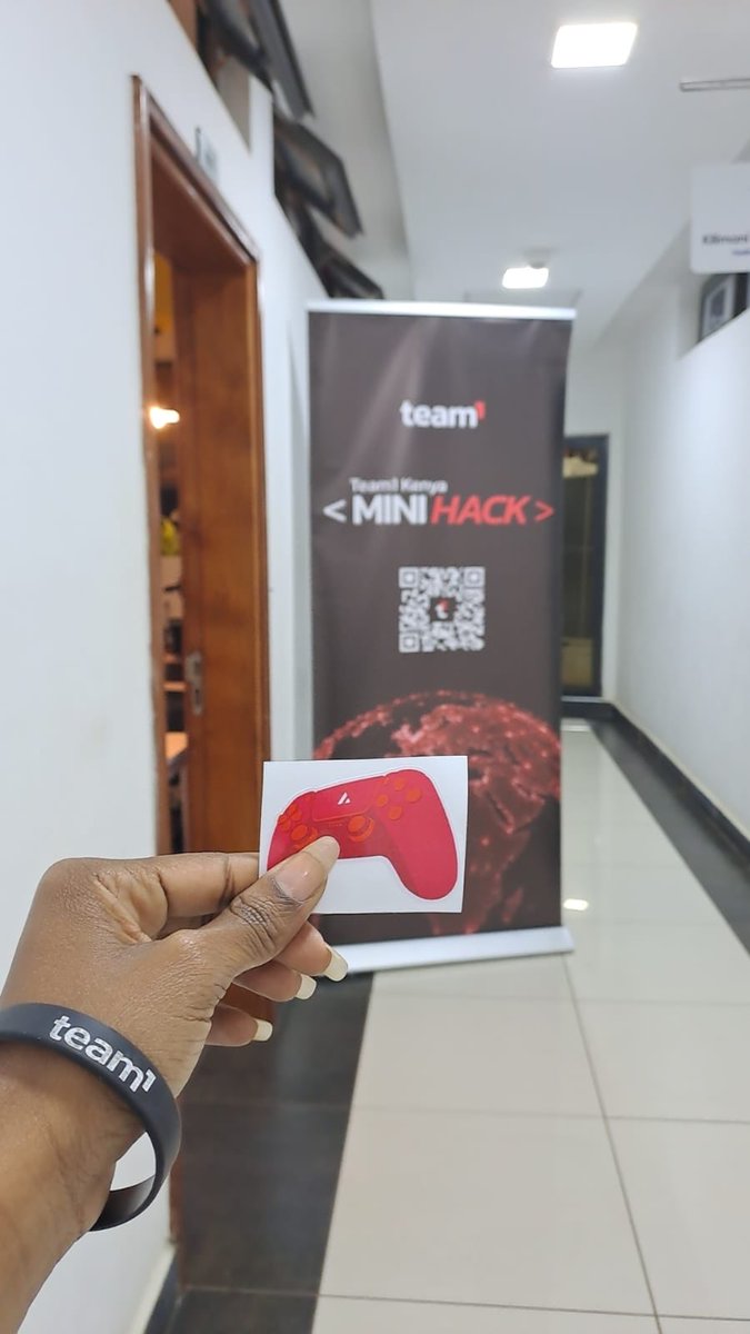 BerylMwangi's tweet photo. Locked in. Game Jam Nights of Code  @AvaxAfrica https://t.co/QwQmI7Gez2