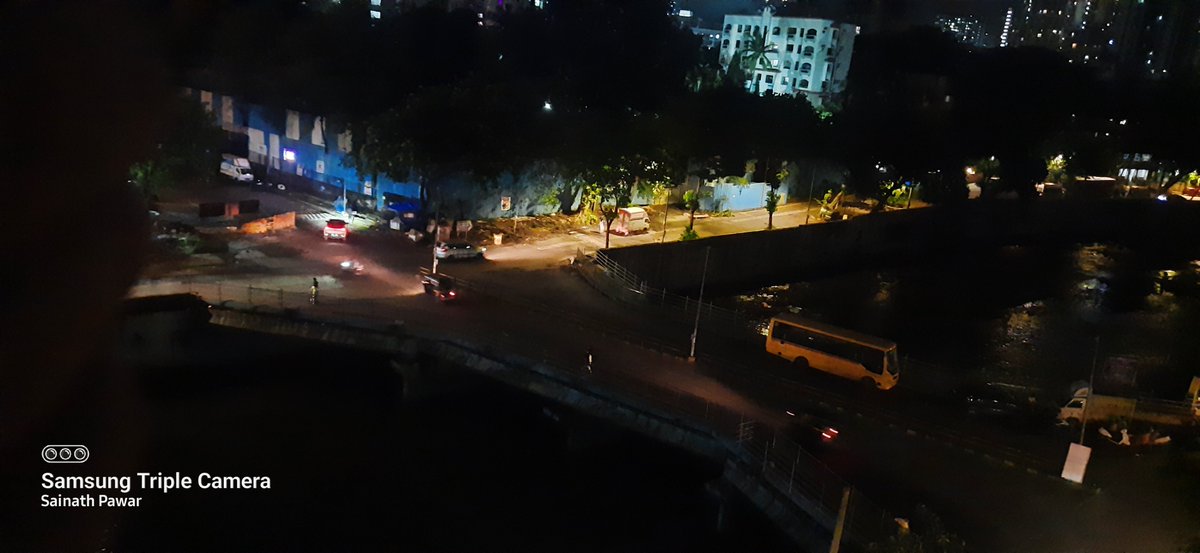 cybhai's tweet photo. @mybmc @mybmcWardRN No street light on road leading fm jai santoshi maata Rd to dahisar w stn for the past week, can someone look into it and ensure lights are there https://t.co/iR9MQC789g