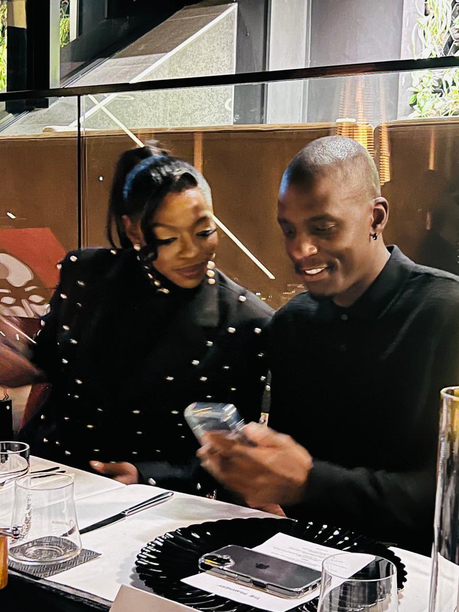 NtoshMonti's tweet photo. ❤️

MINGLE WITH MMELI 
MMELI X GRANDEUR GIN
MMELI THE AMBASSADOR 
#Grandeurginvibes  
#MmelisMingle https://t.co/hKHvKs1wrn