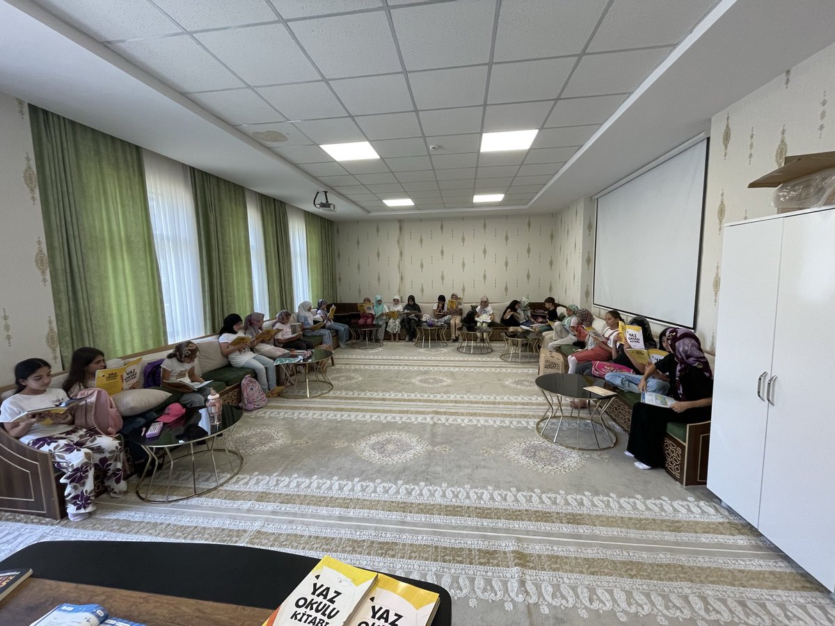 GSB_UrartuGM's tweet photo. 📍GSB gençlik yaz kulübü kapsamında kuranı Kerim derslerimiz devam ediyor https://t.co/5PKa7XPCyE