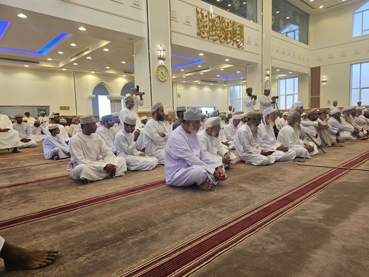 IqraWahl's tweet photo. أُقيم بفضل الله تعالى وتوفيقه عصر اليوم بجامع الشيخ أحمد بن حامد الراشدي حفل ختام البرامج التعليمية السنوي للعام الدراسي1447_1448هـ (2025_2026م)، وتكريم الفائزين في المسابقات القرآنية، وطلبة البرنامج الصيفي(7_11). https://t.co/bJgUMix1DO
