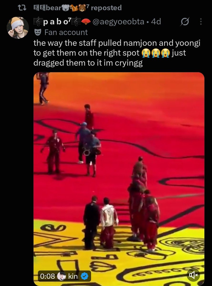 justme328's tweet photo. The way that viral video made you searching for a tiny mistake by j-hope that no one noticed🤭 Jealousy is a disease 🤣 and the only thing you retweet is this twt by a solo that doesn’t even mention hobi and gives the credit to the staff for fixing your favs mistakes https://t.co/ZURt6kDpMV