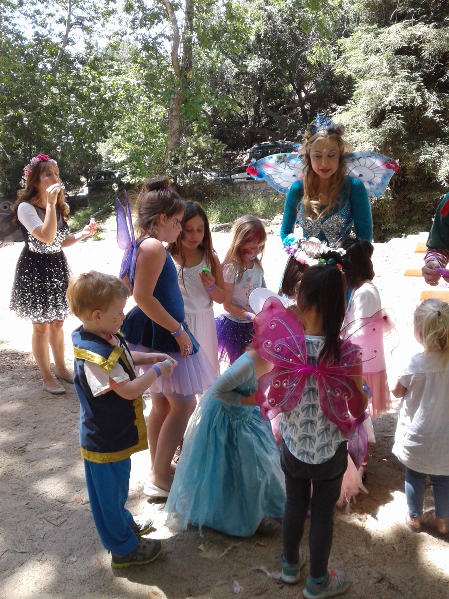AFaeryhunt's tweet photo. A Faery Hunt is This Sunday, July 26 at 10:30 a.m. Check out this event on Nextdoor:  https://t.co/CWokyDvwFt https://t.co/uXwuI8PXiI