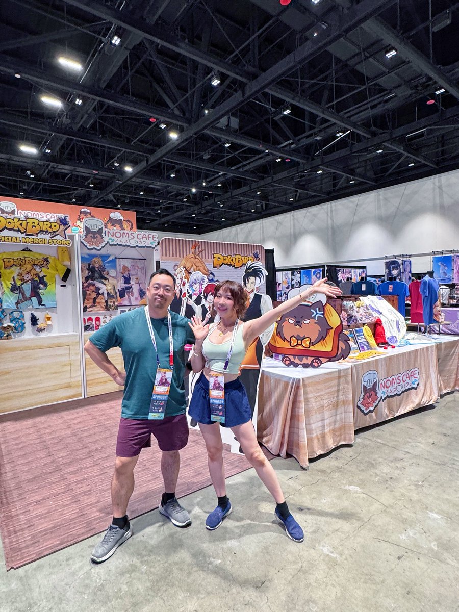 VividVision22's tweet photo. Excited for day 1 of OffKai ! Come visit our Noms booth at 700! Got lotta cool new stuff here and come pick up some ribbons too! https://t.co/SfGyKk23Nz