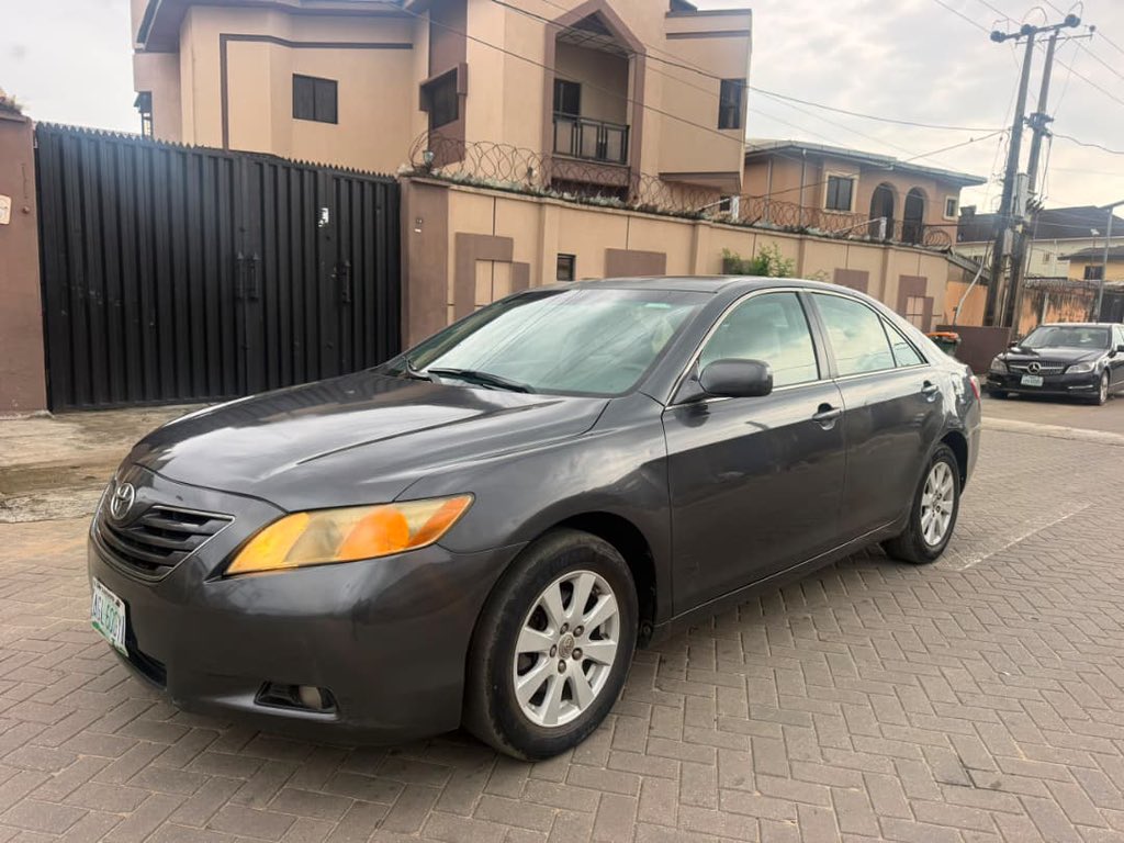 JojoAutos's tweet photo. UPDATE 📌 UPDATE 📌 UPDATE 📌

Registered 09 Toyota Camry SE V6 untouched engine gear Ac Perfect with Android screen

 price: 6.5M 

Location- Lagos, Nigeria 🇳🇬 
Serious buyers should DM- 08077539851 https://t.co/A2Mjkz1Pmr