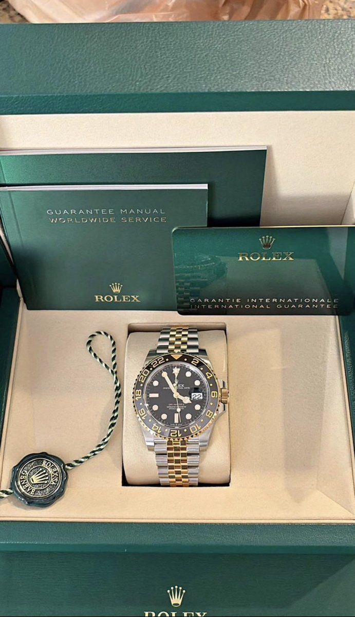 mpalao27's tweet photo. Acabo de añadir esto a la colección, financiado directamente con mis ganancias en criptomonedas. He trabajado duro y con constancia junto a mi coach @coach_maelys . La paciencia, la disciplina y las decisiones inteligentes realmente dan sus frutos. Transformando ganancias ⌚️ https://t.co/rlMHzP2IDO