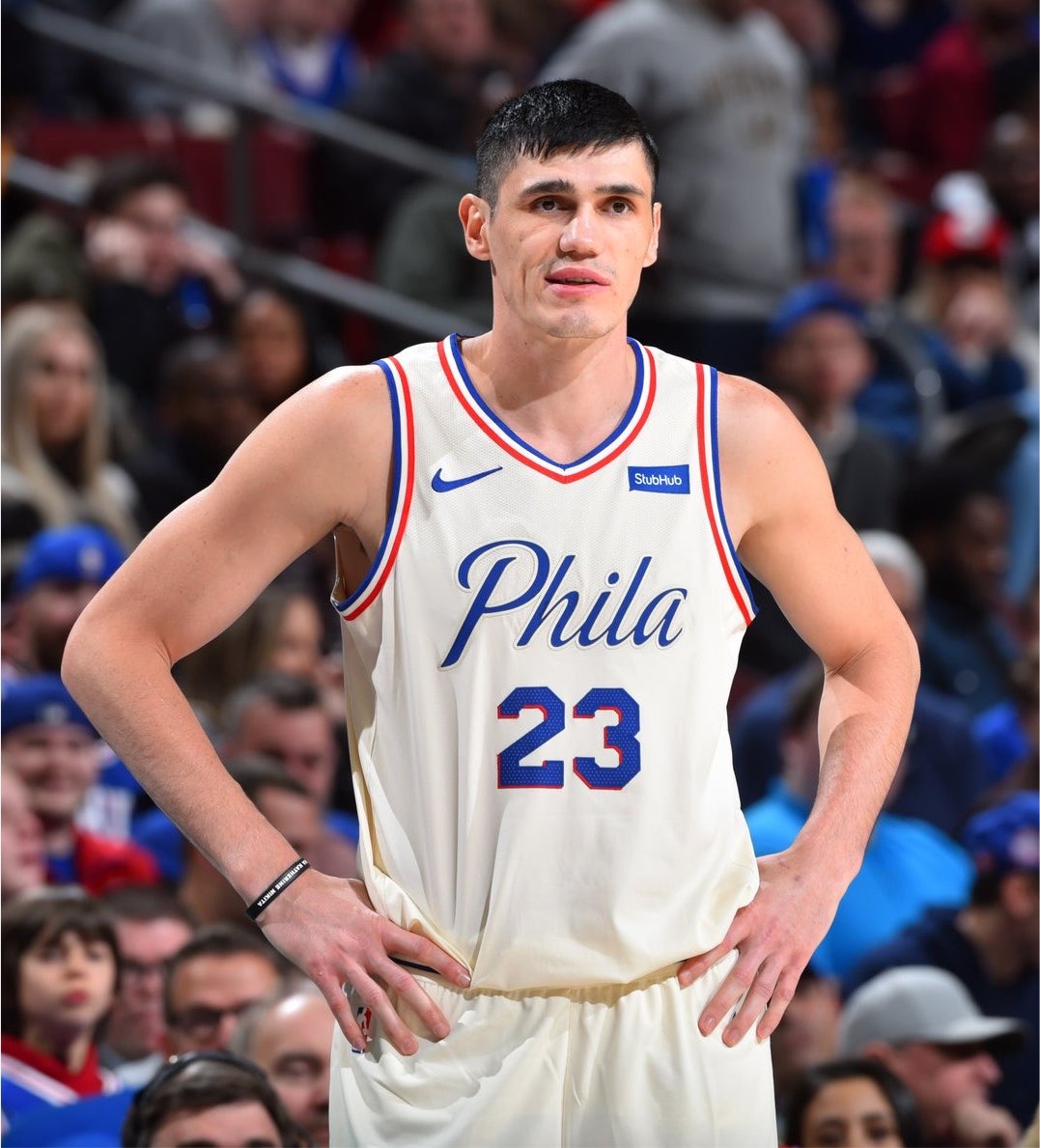 slamstudios's tweet photo. Notable 76ers to wear #23 https://t.co/I8ZteHEZ0Q