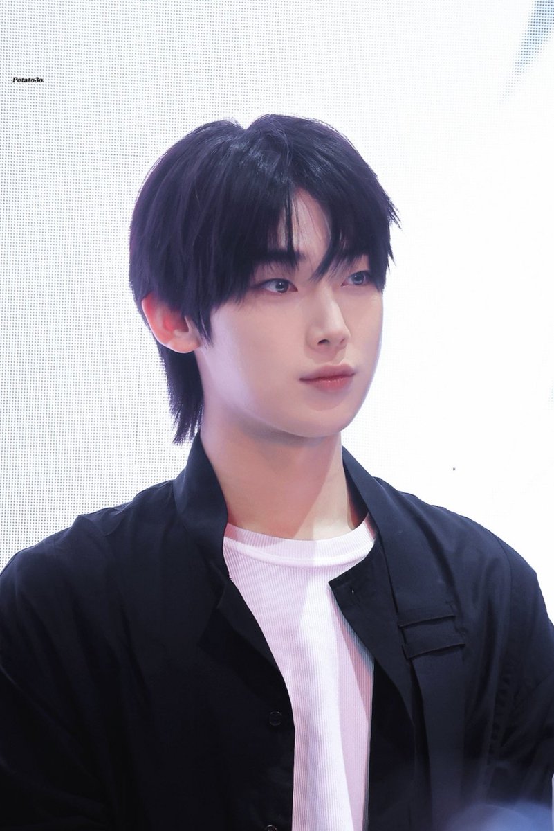 ftalsunoo's tweet photo. SUNOO LOOKS SO PRETTY OMG https://t.co/IUx2JRFAoP
