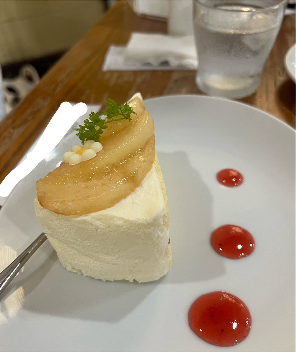 munimo36's tweet photo. 庶民の週末w
テキトーにカフェ、桃フェアしてたので。最後は桃メニュー。
夜遅くまでだべりましたー https://t.co/FkcJaJjiil