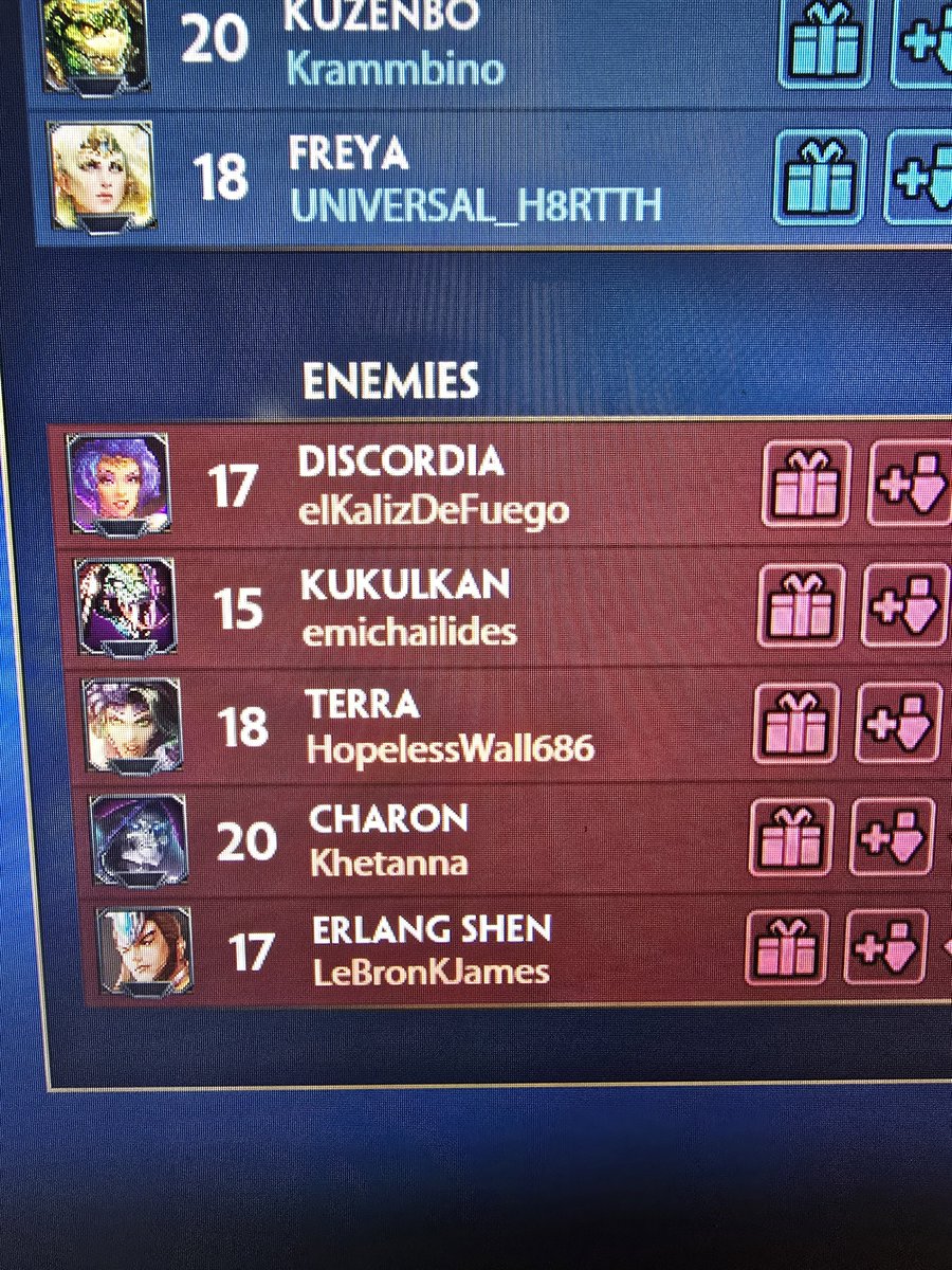 lekyschroeder's tweet photo. he also made an appearance in my smite match https://t.co/ZDl9qvWolG