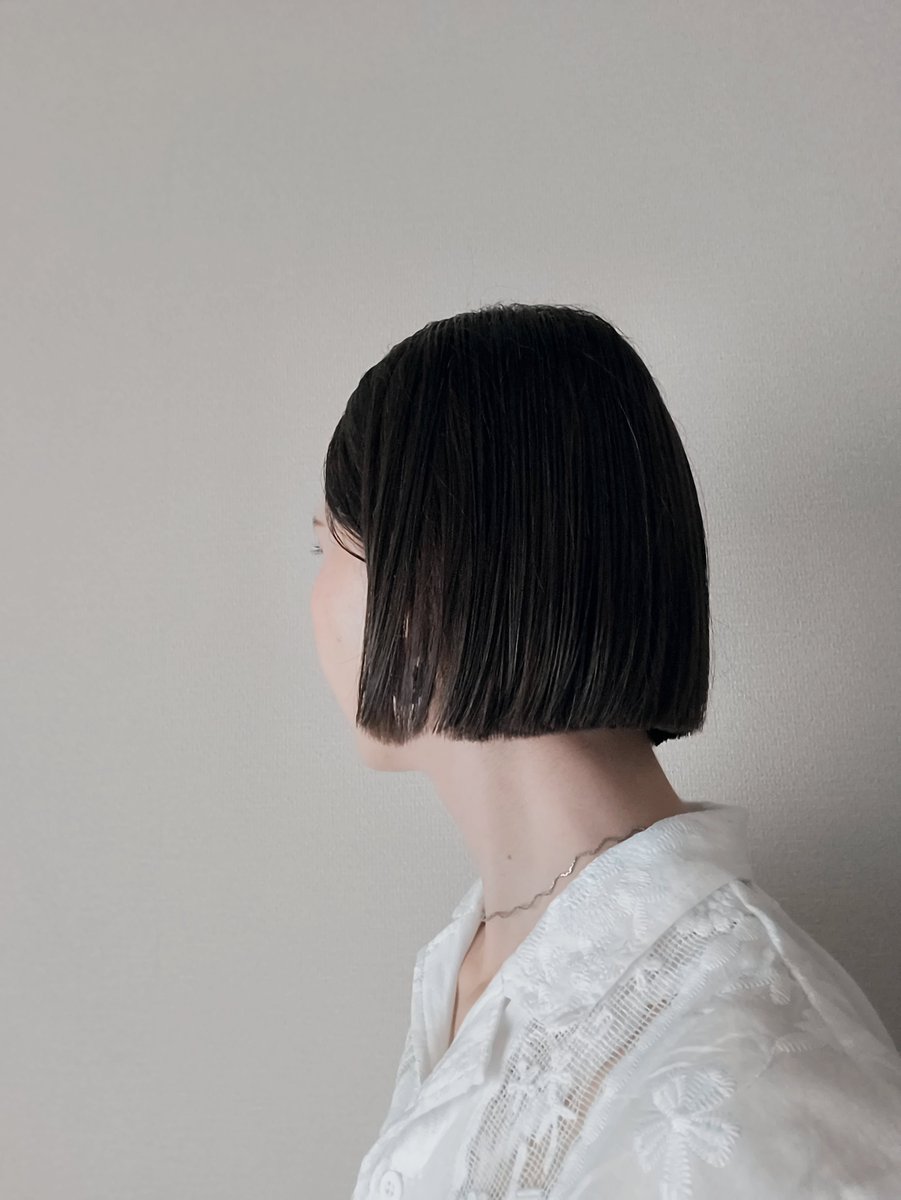tomokohokyo's tweet photo. 髪の毛を短くカットして頂きました✂
制作の際、頭や首が軽くなり心地良いです。 https://t.co/GYnoQjdfkL