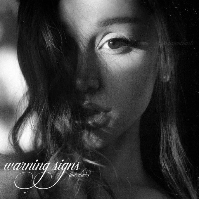 ArianaGonCharts's tweet photo. “warning signs (interlude)” continua o instrumental de “freak”, criando uma transição direta entre as duas faixas.”

— Insider do ATRL https://t.co/HlCJOXt09L