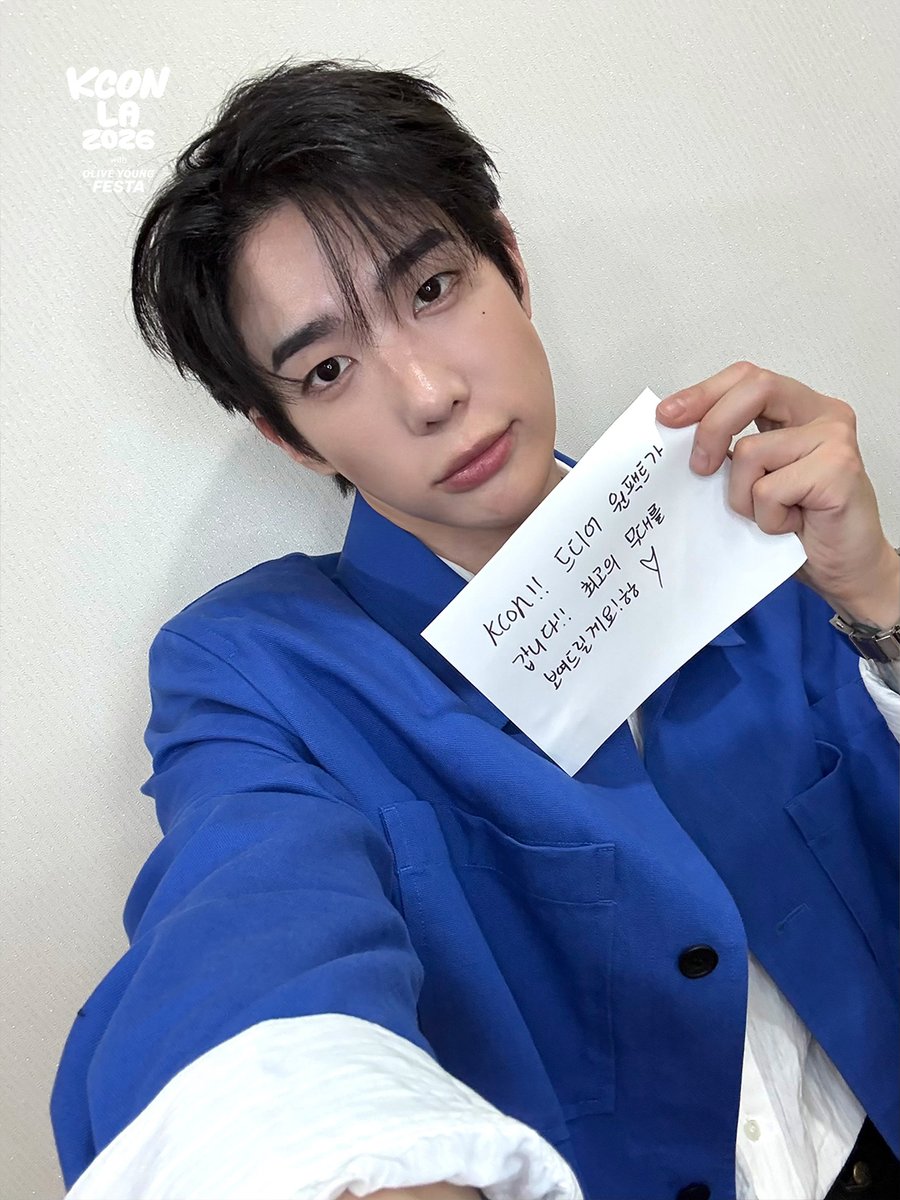 kconusa's tweet photo. [#KCONLA2026] #ONEPACT CHECK-IN REWARD for KCONer! 🎁

Handwritten message for &♥✍️

&♥에게 전하는 손글씨 메시지 ✍️

-
𝐆𝐄𝐓 𝐘𝐎𝐔𝐑 𝐓𝐈𝐂𝐊𝐄𝐓 𝐍𝐎𝐖!
🎟️ https://t.co/ANYHzUuKb5

🔗Ticket Info
https://t.co/iJRABamsFz

-
KCON LA 2026
AUG 14-16
https://t.co/0wcVXgZVPl Arena, LA Convention Center

Let’s #KCON